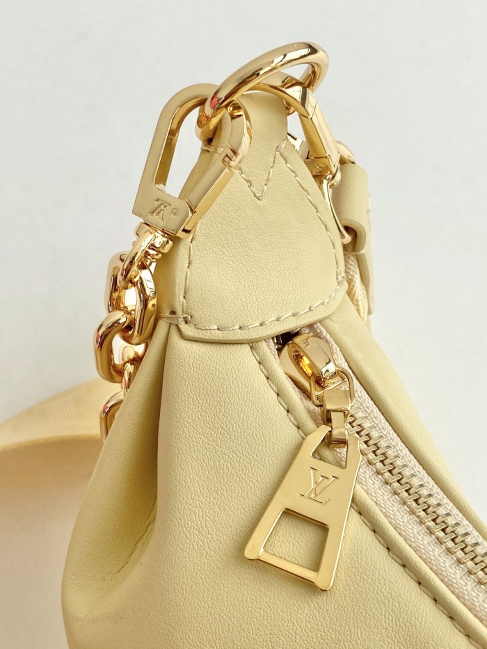 Handbag   Louis Vuitton  M59823  size 27.5x16x7 cm