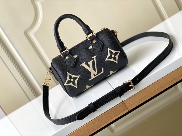 Handbag   Louis Vuitton  M81456  size  16.0 x 11.0 x 9.0  cm
