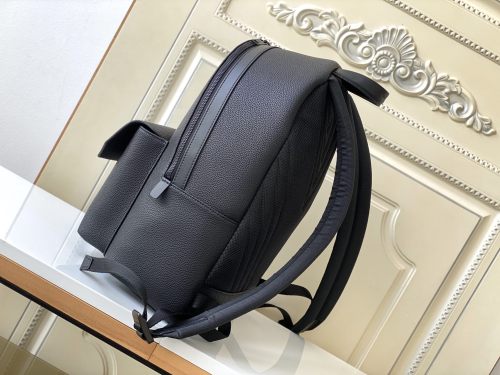 Handbag   Louis Vuitton  M57079  size  43 x 30 x 14 cm