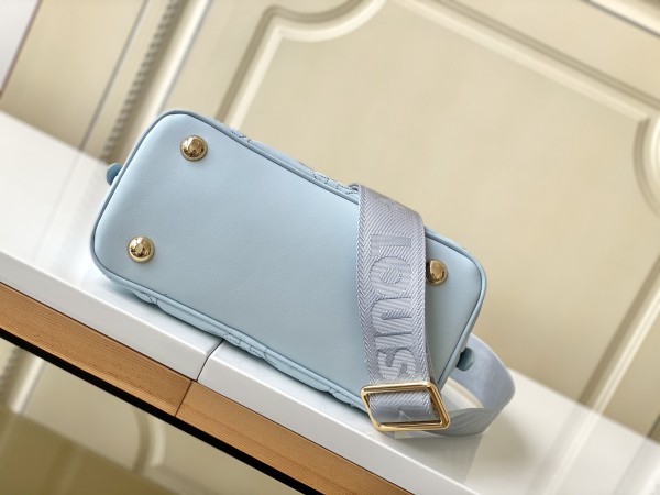 Handbag   Louis Vuitton  M59822  size  24.5 x 18 x 12  cm 