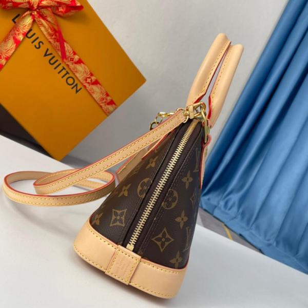 Handbag Louis Vuitton M46990 size 23.5*17.5*11.5cm