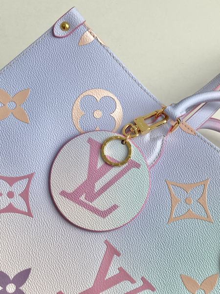 Handbag   Louis Vuitton  M46076  size  41 x 34 x 19  cm