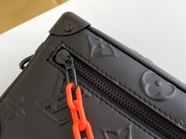  Handbag   Louis Vuitton  M58906  size 18.5 x 13.0 x 8.0  cm 