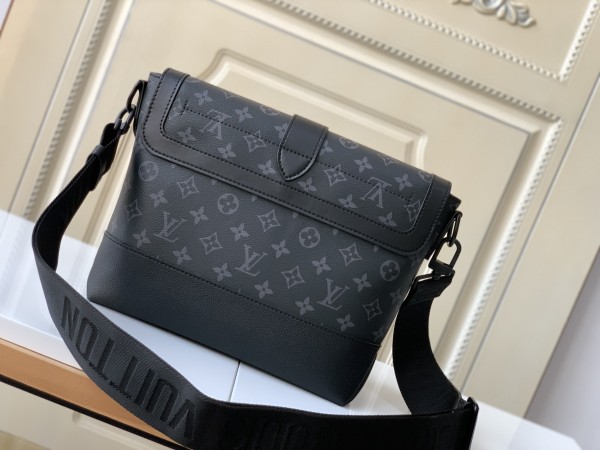 Handbag  Louis Vuitton  M45911  size  36 x 23 x 11  cm