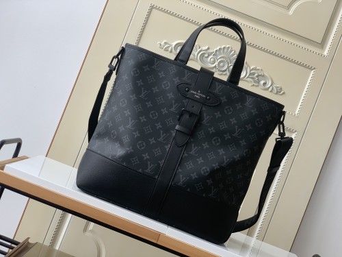 Handbag   Louis Vuitton  M45914  size  38 x 37 x 13  cm