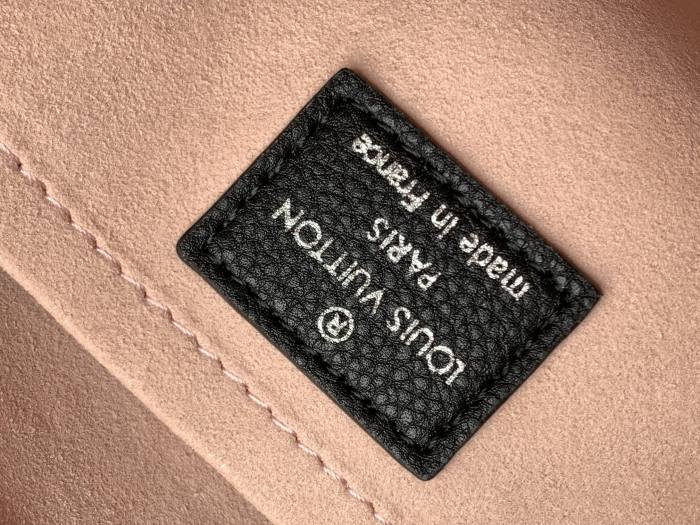  Handbag  Louis Vuitton  M80689  size  25x15x8 cm