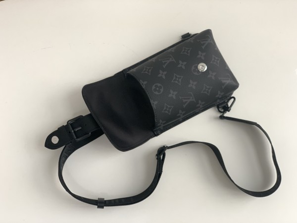  Handbag  Louis Vuitton  M45912   size  13.0 x 18.0 x 3.5  cm