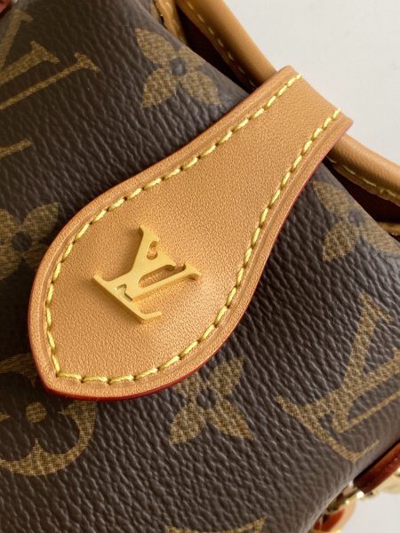 Handbag   Louis Vuitton  M80874   size  14.5*18*6.5 cm