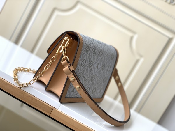 Handbag   Louis Vuitton  M59483   size  25.0 x 17.0 x 10.5  cm