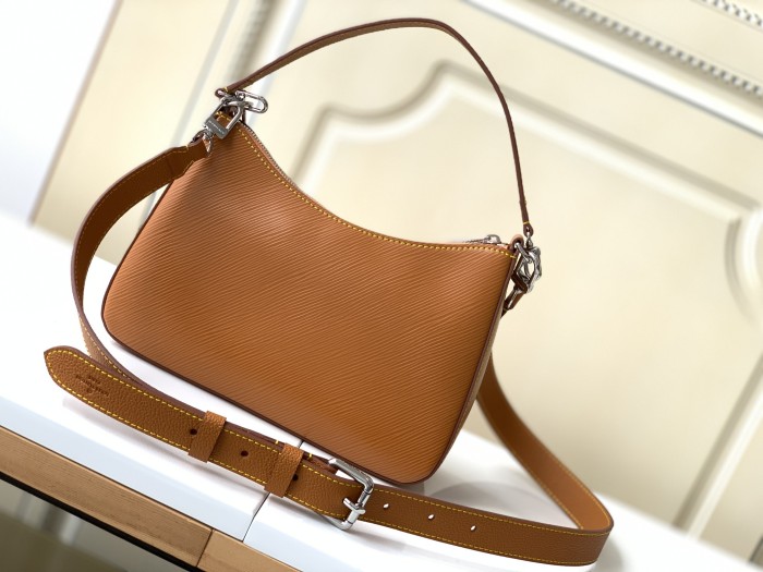  Handbag   Louis Vuitton   M80689  size  25x15x8  cm