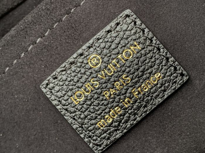   Handbag  Louis Vuitton M46002  size   22 x 14 x 9   cm