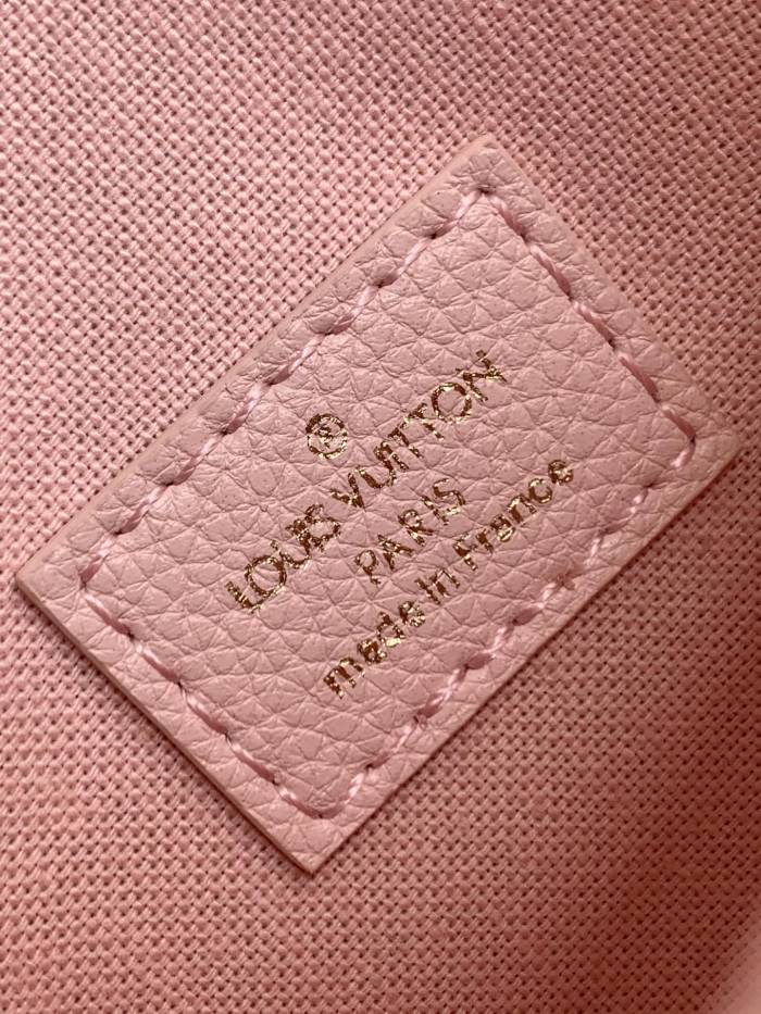  Handbag  Louis Vuitton M81390  size  14 x 11 x 3.5 cm