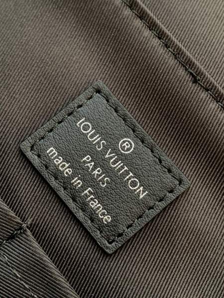 Handbag  Louis Vuitton  M45911  size  36 x 23 x 11  cm