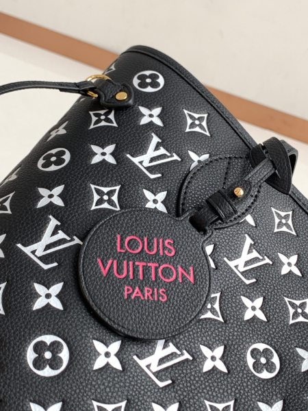  Handbag  Louis Vuitton  M46103  size  31 x 28 x 14  cm  