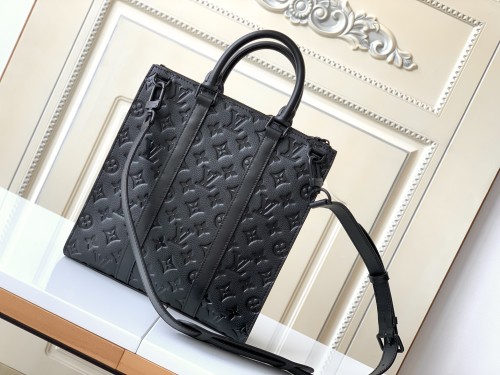  Handbag  Louis Vuitton  M46098  size  26 x 28.5 x 6  cm