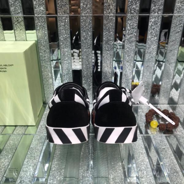 OFF-WHITE Vulc Low Black Blue Arrow