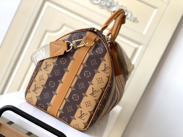  Handbag   Louis Vuitton  M45967  size  50 x 29 x 23  cm  