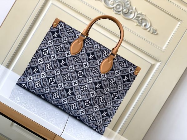  Handbag   Louis Vuitton  M57396  size  35 x 27 x 14  cm 