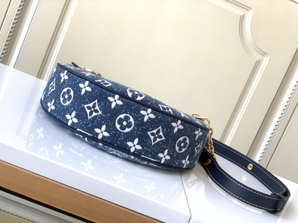 Handbag  Louis Vuitton  M81166  size  24.0 x 22.0 x 6.0  cm