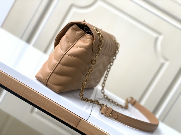 LOUIS VUITTON New Wave Sliding Chain Magnetic Low-Voltage Lock Quilted Calfskin Shoulder Crossbody Bag Medium Women's Hazelnut Brown M22212 size L24*W9*H14cm