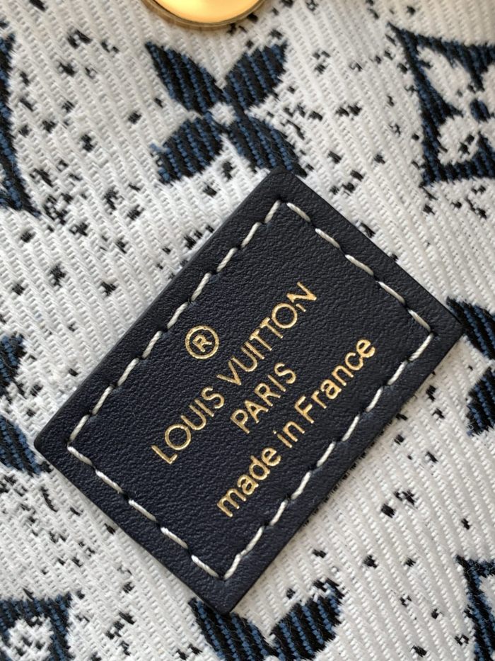  Handbag   Louis Vuitton  M59606  size  25 x 28.5 x 20  cm