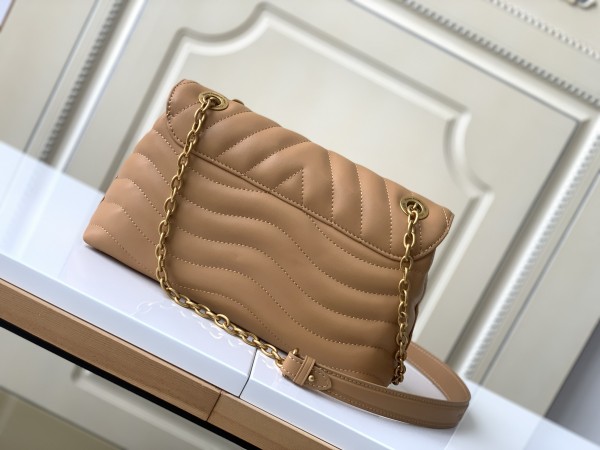LOUIS VUITTON New Wave Sliding Chain Magnetic Low-Voltage Lock Quilted Calfskin Shoulder Crossbody Bag Medium Women's Hazelnut Brown M22212 size L24*W9*H14cm