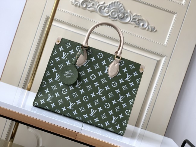 Handbag   Louis Vuitton  M46060  size  35 x 27 x 14  cm