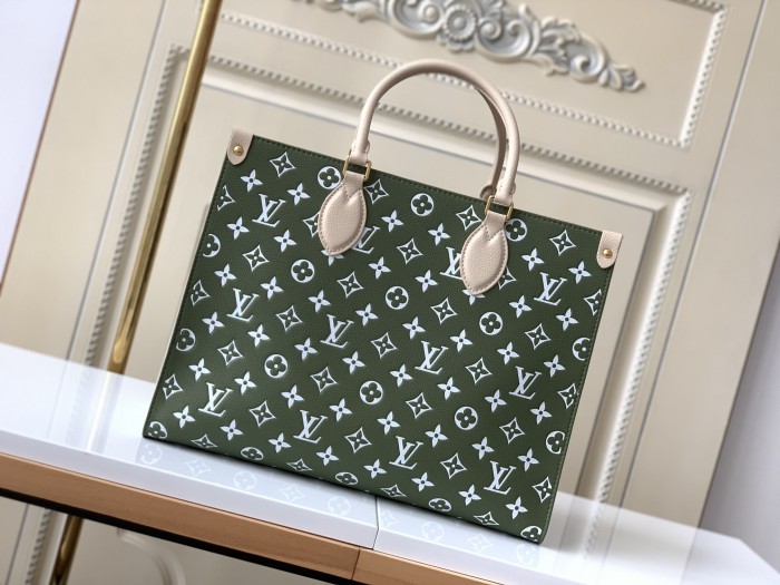 Handbag   Louis Vuitton  M46060  size  35 x 27 x 14  cm