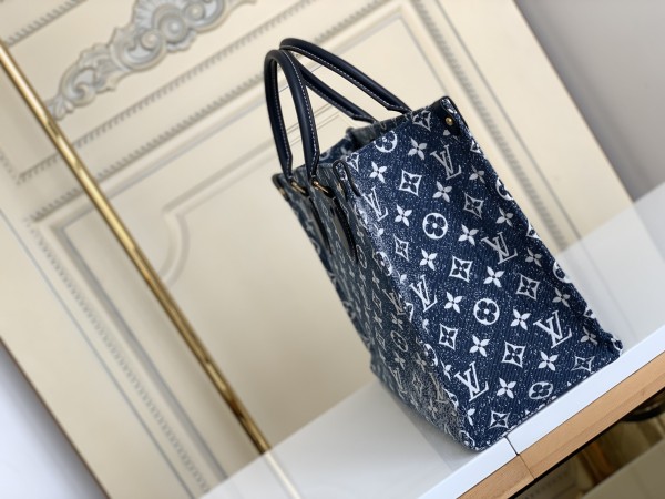 Handbag  Louis Vuitton  M59608  size  35 × 28 × 15  cm