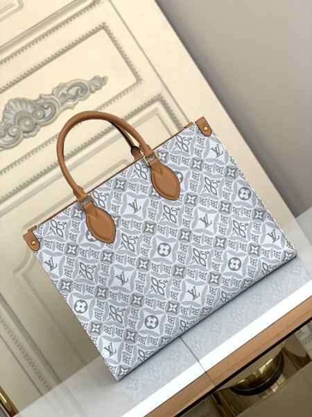 Handbag  Louis Vuitton  M59614  size  35.0 x 27.0 x 14.0   cm