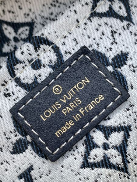  Handbag   Louis Vuitton  M59611  size  16.0x16.0x16.0 cm