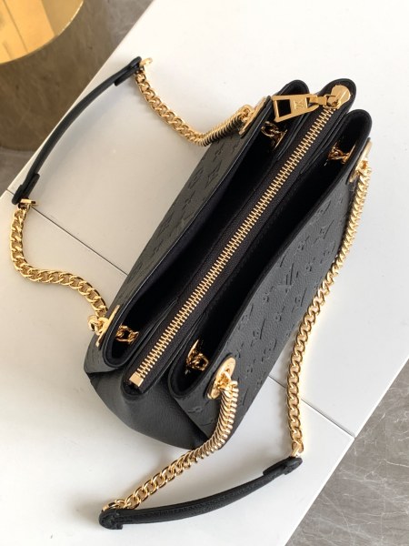 Handbag   Louis Vuitton  M43746  size  24.x 17 x 11  cm