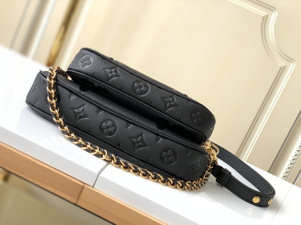 Handbag   Louis Vuitton  80399  size   23.5×13×4.5 cm