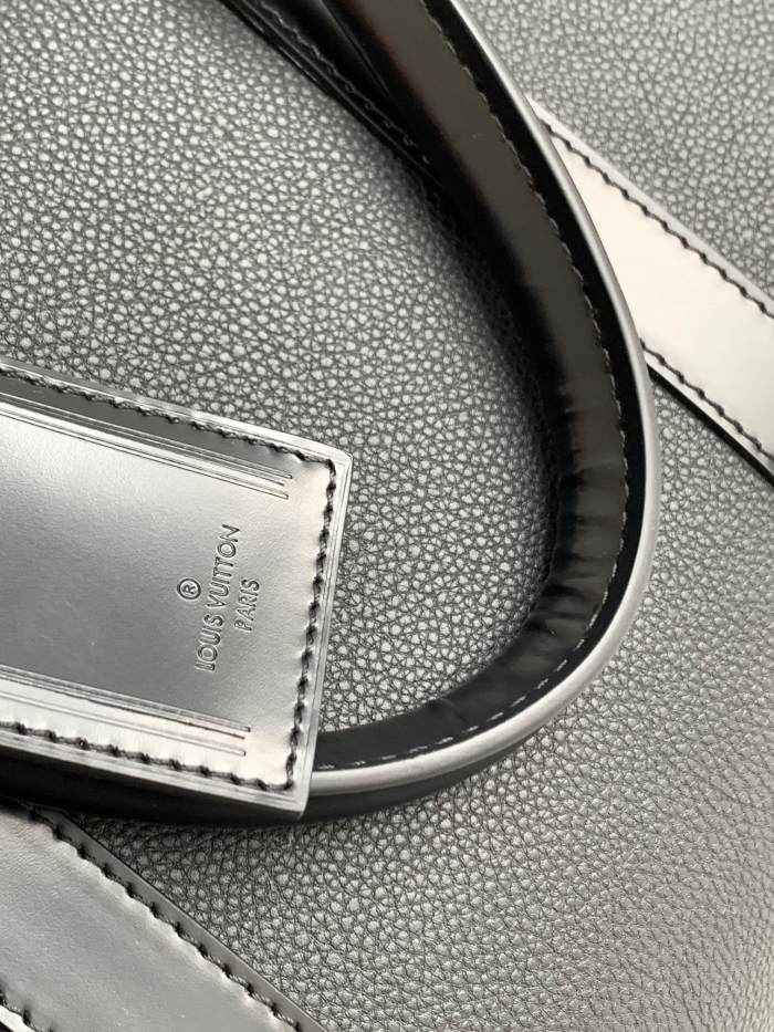 Handbag   Louis Vuitton  M33400  size  50.0x 29.0x 23.0  cm