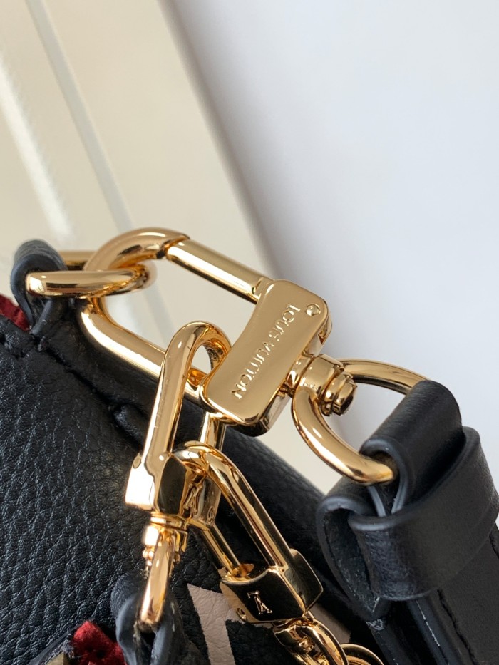 Handbag   Louis Vuitton   45777  size  23.5×13×4.5 cm