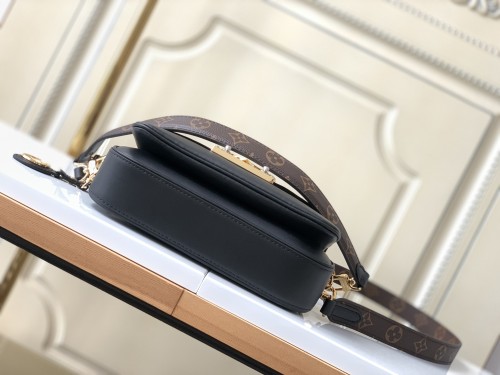 Handbag  Louis Vuitton   M20393  size  24.0 x 15.0 x 6.0  Cm