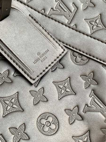  Handbag   Louis Vuitton  M44810  size  50 x 29 x 23  cm