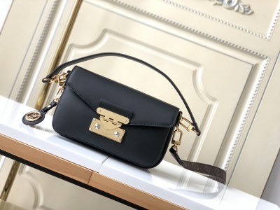 Handbag  Louis Vuitton   M20393  size  24.0 x 15.0 x 6.0  Cm