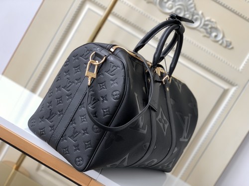 Handbag   Louis Vuitton  M45532  size  5 x 27 x 20  cm