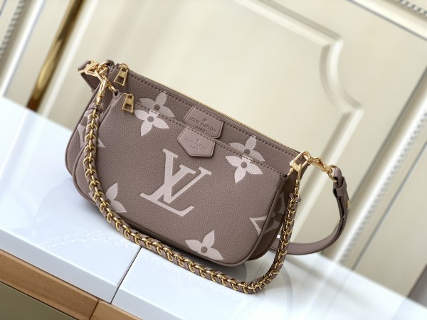 Handbag   Louis Vuitton  45777  size  23.5×13×4.5  cm