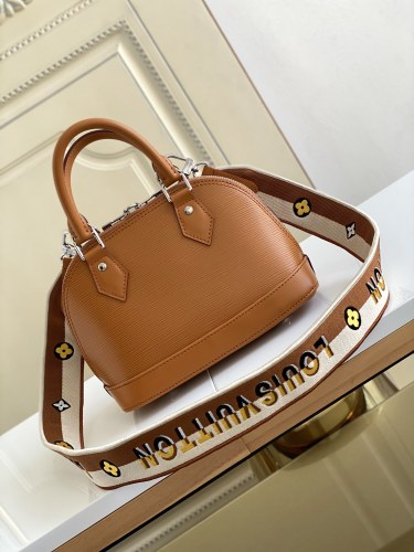  Handbag  Louis Vuitton   57540  size  23.5 x 17.5 x 11.5  cm