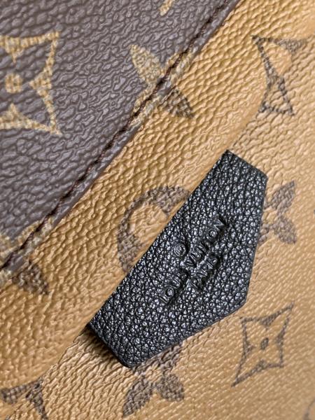 Handbag  Louis Vuitton  M41560  size  20×31×10 cm