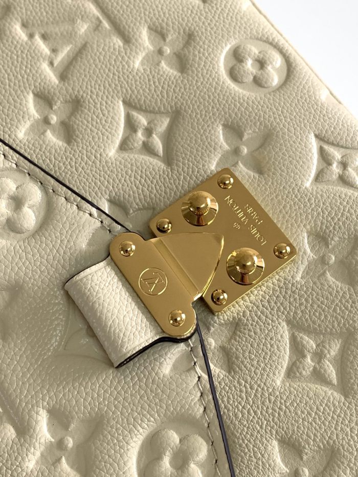 Handbag  Louis Vuitton  M40780  size  25 x 19 x 9  cm