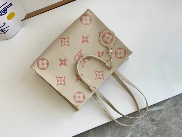  Handbag   Louis Vuitton  M21575  35.0 x 27.0 x 14.0  cm