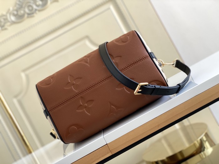  Handbag  Louis Vuitton  M45840  size   25.0 x 19.0 x 15.0  cm