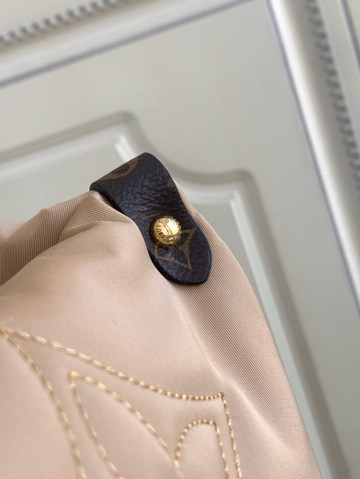 Handbag   Louis Vuitton M59007  size  41 x 34 x 19 cm 