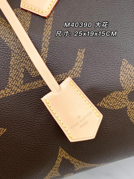  Handbag  Louis Vuitton   M44601  size  25.0×19.0×15.0  cm