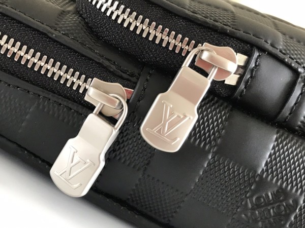 LOUIS VUITTON Avenue Cow Leather Sling Bag Crossbody Bag Shoulder Bag Men's Agate Black N41720 size 20*10*31cm