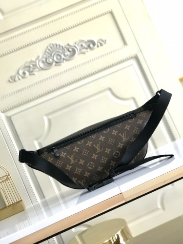Handbag  Louis Vuitton  44336 size   47.0 x 20.0 x 9.0  cm