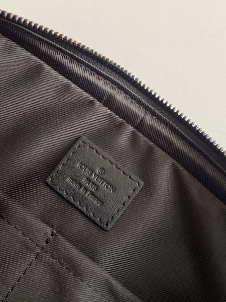 Handbag  Louis Vuitton   N44339  size  26.0 x 17.0 x 5.0  cm